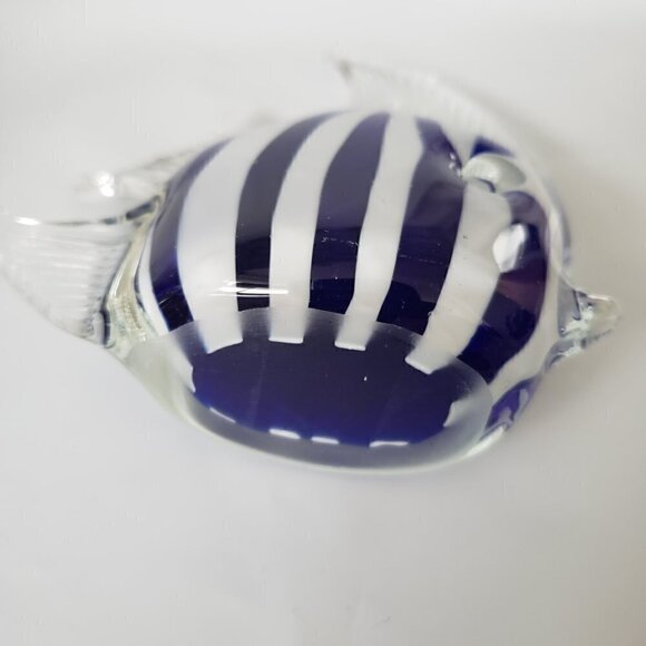 Dynasty Gallery Glass Paperweights Angel Fish Clear White Blue Stripes Set of 2 - Picture 5 of 11